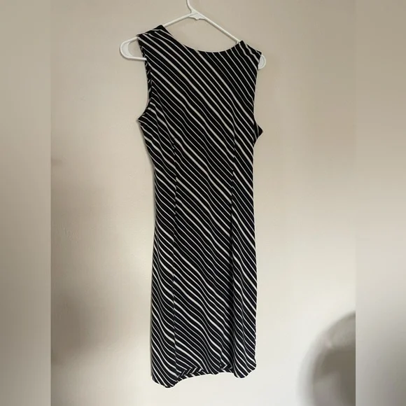 Express women’s sleeveless dress - size 14 - Picture 5 of 5